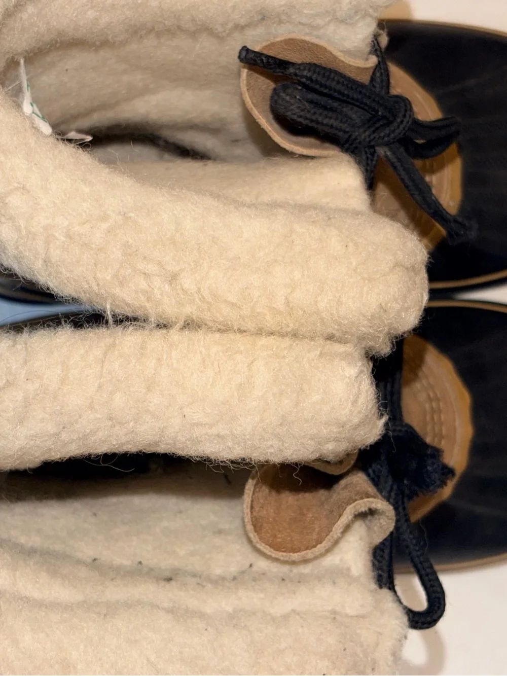 Women’s Sorel Caribou 7 Winter Snow Rain Hiking Boots Wool Sherpa Natural Rubber